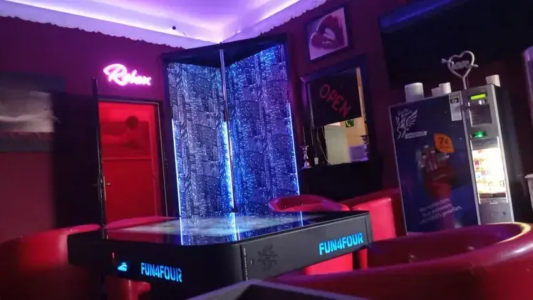 Mona Roses, erotic massage in Berlin, photo 6